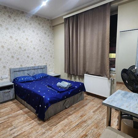 Hotel ,,Mega" Tbilisi Bagian luar foto
