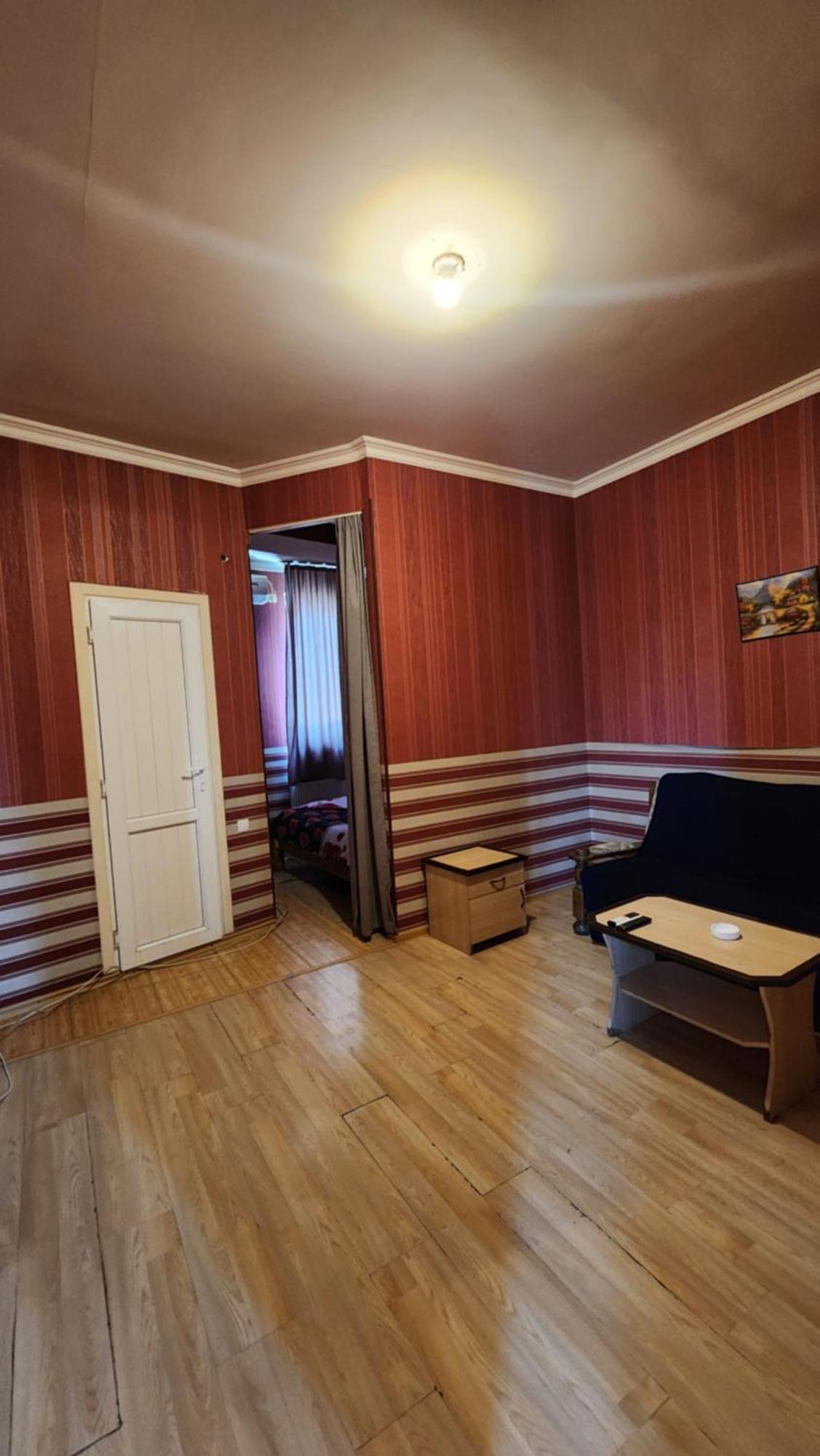 Hotel ,,Mega" Tbilisi Bagian luar foto
