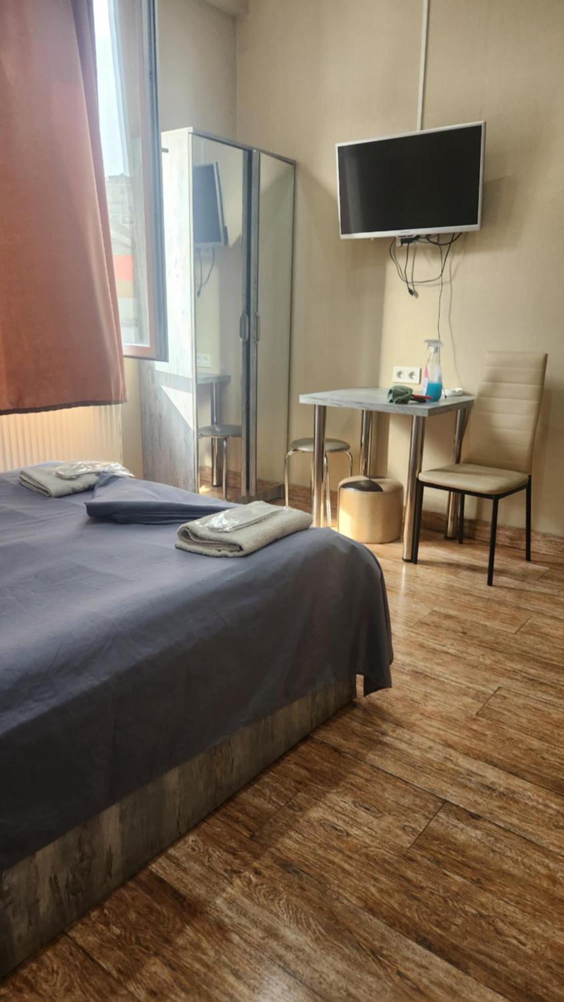 Hotel ,,Mega" Tbilisi Bagian luar foto