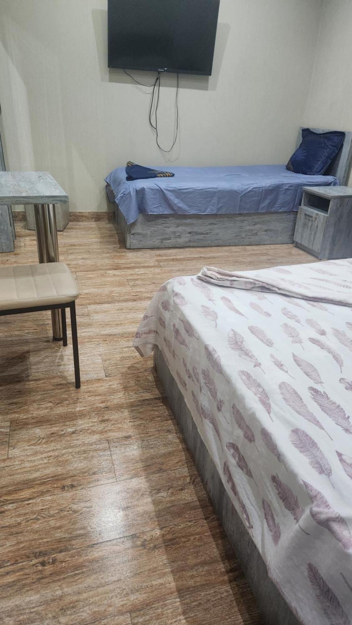 Hotel ,,Mega" Tbilisi Bagian luar foto