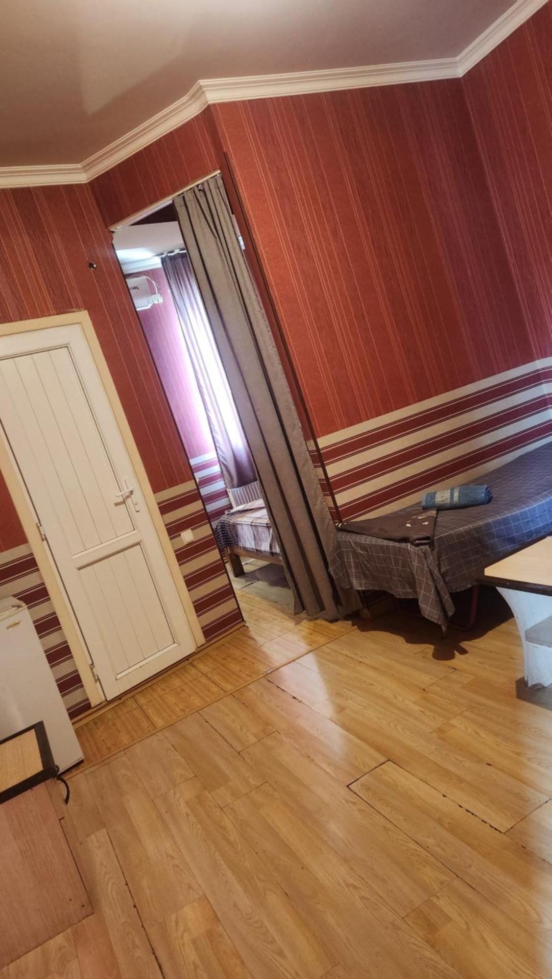 Hotel ,,Mega" Tbilisi Bagian luar foto