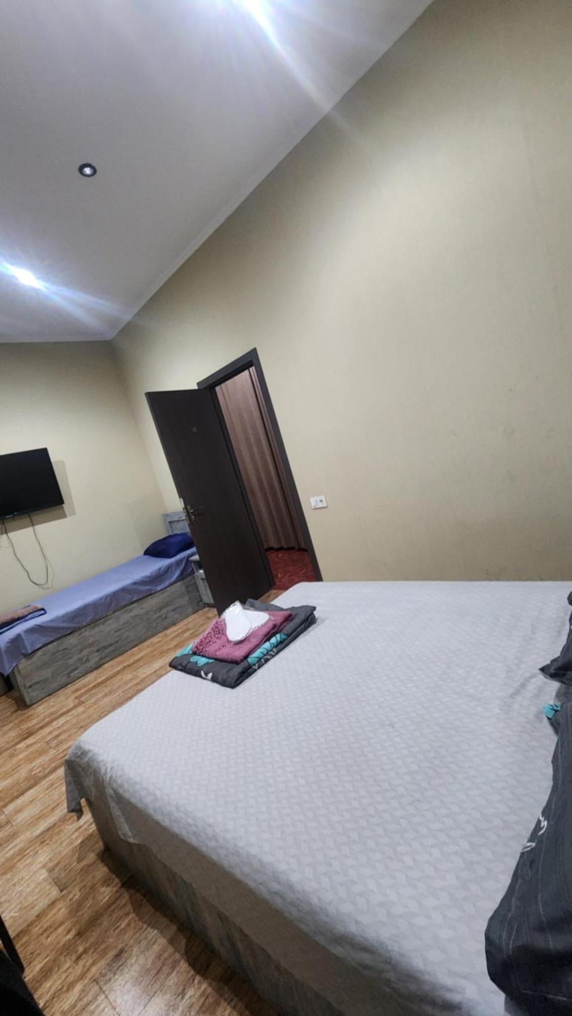 Hotel ,,Mega" Tbilisi Bagian luar foto