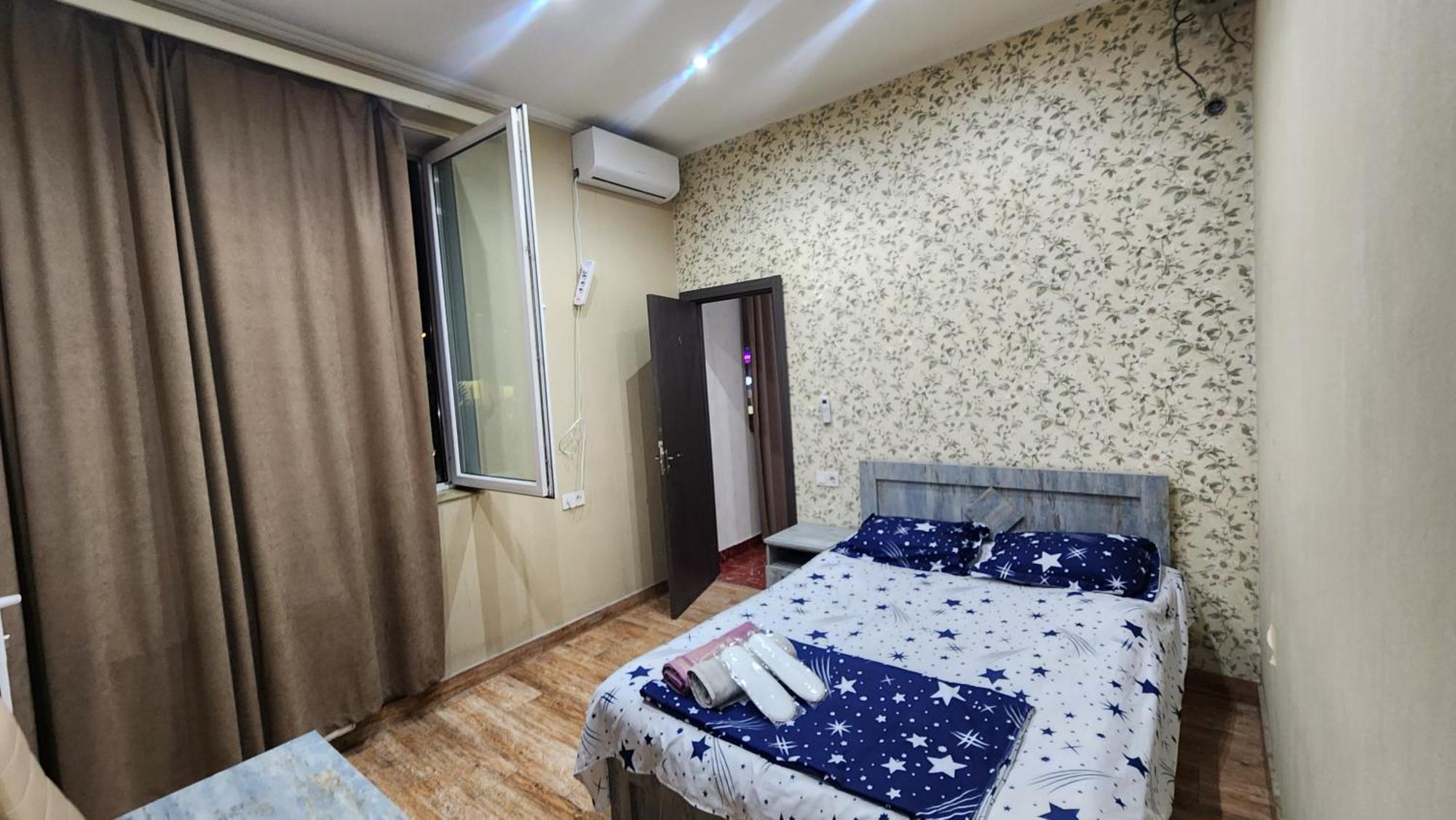 Hotel ,,Mega" Tbilisi Bagian luar foto